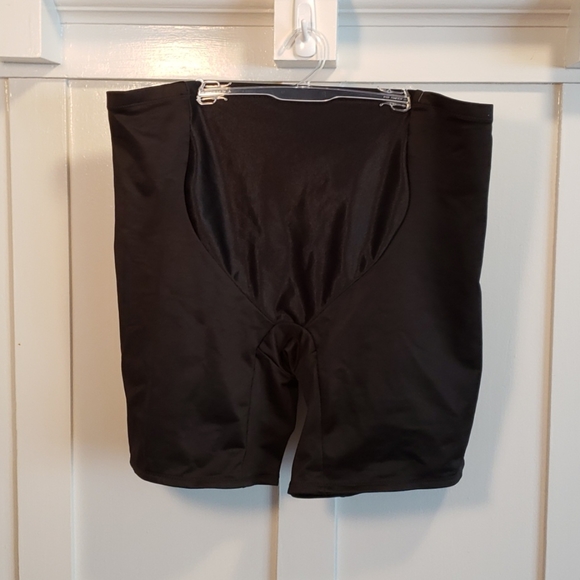 Va Bien Other - Shapewear - Mid-thigh brief.